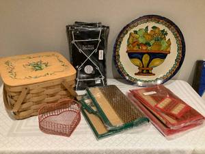 Picnic, Placemats & Plate Hangers