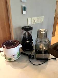 Food Processer, Motthie Blender, Crock Pot