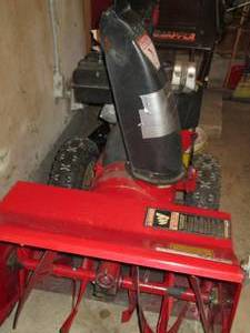 Snapper 2-stage 20 gas snow blower...