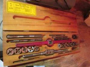 High quality Tap and die set...