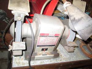 Craftsman 12hp benchtop grinder...