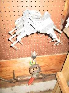 Corner clamps, filter wrench and gr...