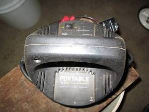 Minn-Kota portable battery charger