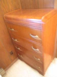 Vintage wood 4-drawer dress...