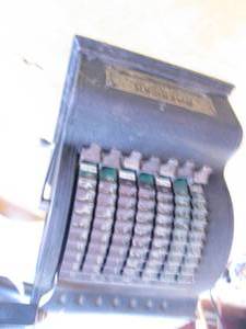 Vintage American Adding Machine (ve...