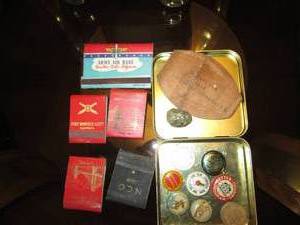 Camel Cigarettes advertisement tin ...