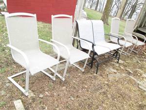 4pc metal framed patio chairs and m...