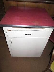 Kitchen cabinet with door, drawer a...