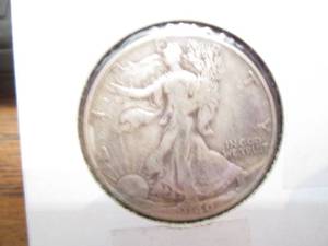 1940 Walking Liberty half dollar co...