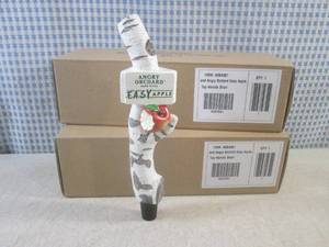 (CS) 2 Angry Orchard Hard Cider Eas...