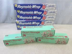 (EW3) 5 Boxes of Reynolds Wrap Alum...