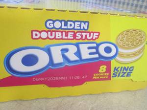 (B-1) 10 King Size Packs of 8pc Gol...