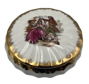 Vintage French Porcelain Trinket Box Featuring a Courting Couple Fragonard-Style