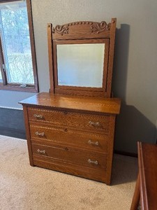 Antique Oak Wood 3 Drawer Dresser With Large Mirror