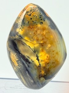 This unique&nbspTiger Dendritic Agate&nbspis a stunning, one-of-a-kind specimen sourced from&nbspIndonesia.- (3.4 oz  99 g)