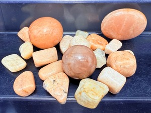 Natural Peach Moonstone Tumbled Stone Set - Polished Healing Crystals for Emotional Balance &amp Creativity