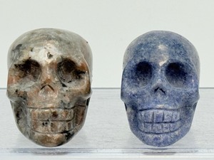 Rare 2pc Crystal Skull Collector Set  UV Reactive Fluorescent Yooperlite &amp Deep Blue Dumortierite Gemstone Carvings