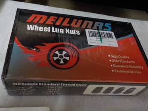 Meiluners set of 24 Wheel Lug Nuts...