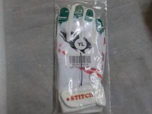 Youth Sports Gloves size Large...