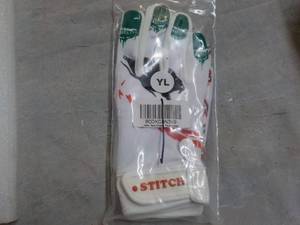 Youth Sports Gloves size Large...