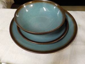 Partial set of Dishes, 4 plates, 3 ...