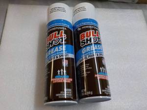 2 Cans Bullshot Grease and Grime Em...