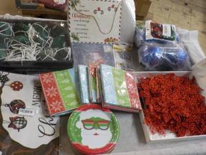 Holiday Lot- see all pictures...