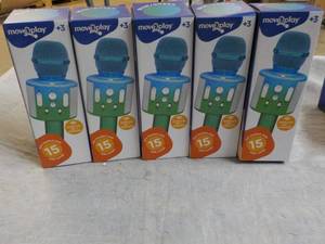 5 Move2Play Wireless Mic and Speake...