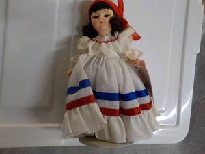 Madame Alexander Miniature 8 Doll...