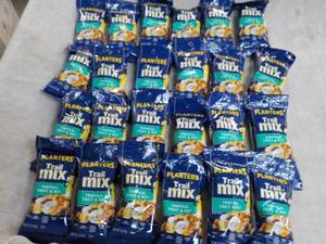 24 Bags 2 oz Planters Trailer Mix...