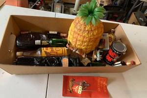 Vintage Pineapple Ice Bucket & Mini Liquor Bottle Barware Decor Lot