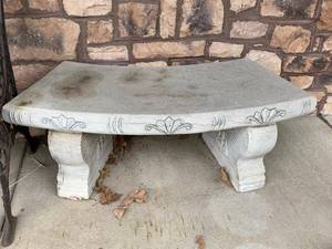 Decorative Faux Stone Resin Outdoor Garden Bench Curved Shell Cracked
