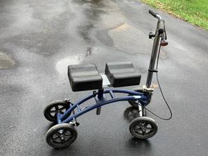 NOVA Knee Cruiser Knee Walker Scooter TKC-8 Blue w Hand Brake
