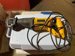 DeWalt DW304P Reciprocating Saw 10A Corded 1-18 Stroke Untested