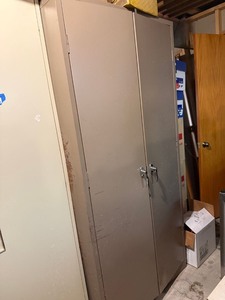 Metal Storage Cabinet 2 Door Locking Utility Locker 36x78x24.5 Fair