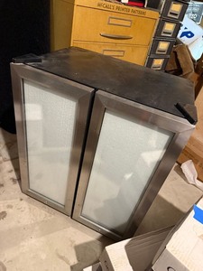 Wine Enthusiast Dual Zone Wine Cooler Fridge Stainless 33in