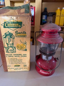 Coleman Sport-Lite Lantern Model 200 Red w Original Box Good