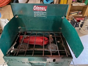 Coleman 411A Tourist Camp Stove w Box Made in Canada Vintage