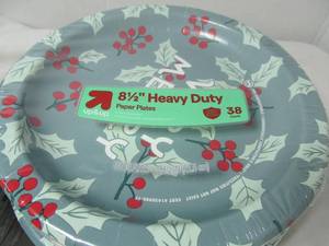 Up & Up Holiday Heavy-Duty Paper Plates  8�