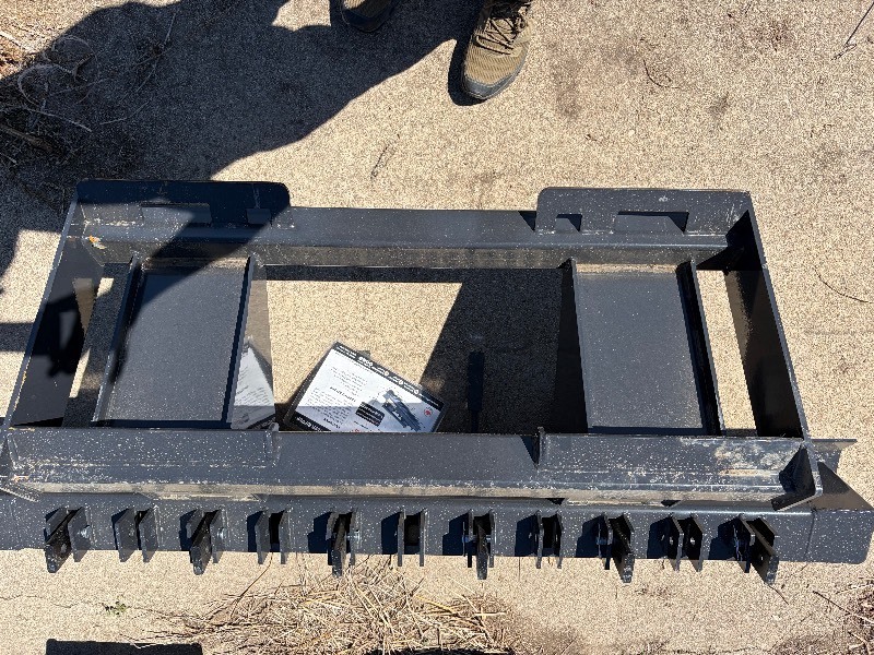 Unused 2026 Skid Steer Ripper Attachment RPR-12-72W