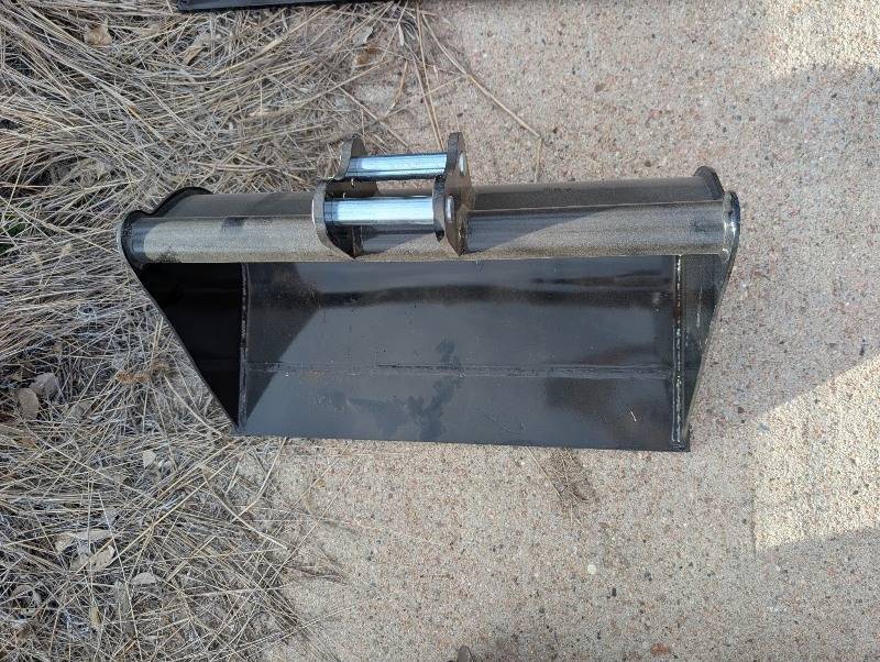 Unused 600mm 24 excavator Bucket 12EX-WD20B