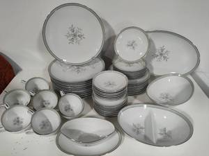 Noritake China Lucille Pattern (60pcs)