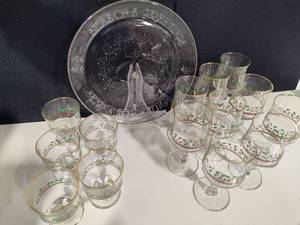 Libbey Holly Berry Glasses & Seasons Greetings Glass Serving Plate