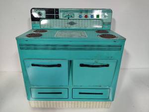 Wolverine Vintage Metal Play Kitchen