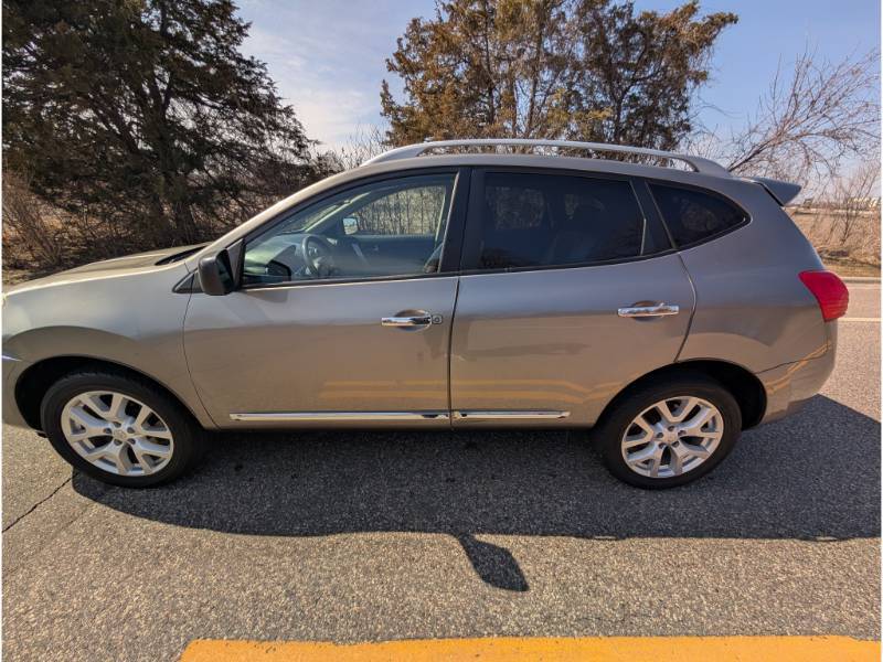 2012 Nissan Rogue SV - Low miles, only 83k