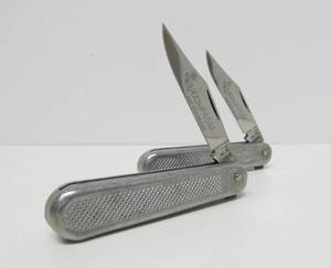 2 Vintage QUEEN CUTLERY No. 45 Folding Knives