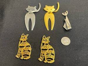 Vintage Gold-Tone Filigree Cat Pins Inc KIM & JJ