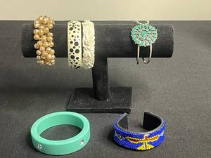 VTG Beaded Bracelet Set - Cream Pearl Like Bead, Ivory Floral Carved, Turquoise Cluster