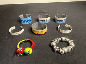 Souvenir Bracelets w Assorted Colorways Inc Minnesota & Grand Canyon Themes