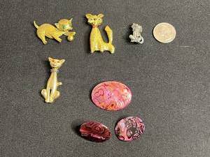 Vintage Gold-Tone Cat Brooches with Pink Cabochon Pin & Earring Set